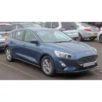 FOCUS IV. 2018- csapott hátú