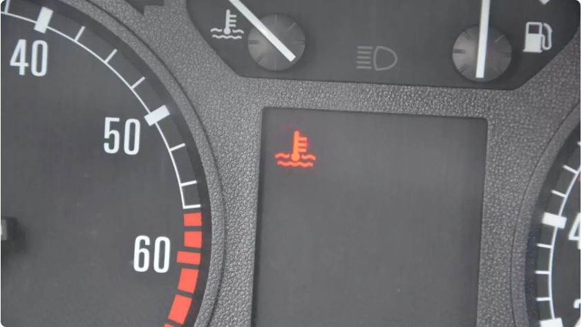 Hogyan lehet tömíteni a szivárgó hűtőrendszert?